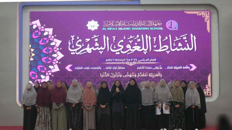 “النشاط اللغوي الشهري من الدفعة الثالثة عشرة”