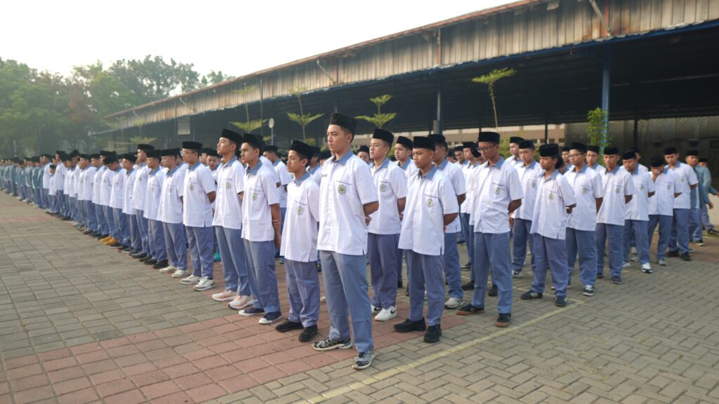 sma-it-al-binaa-raih-peringkat-6-sekolah-berprestasi-tingkat-kabupaten-jawa-barat